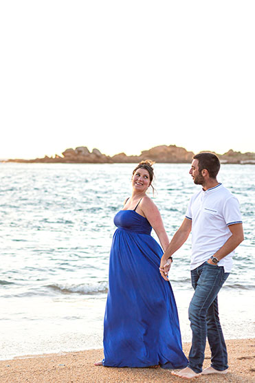 photographie de couple, grossesse au bord de mer
