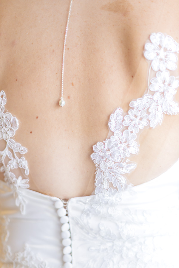 Robe de mariée dentelle perle