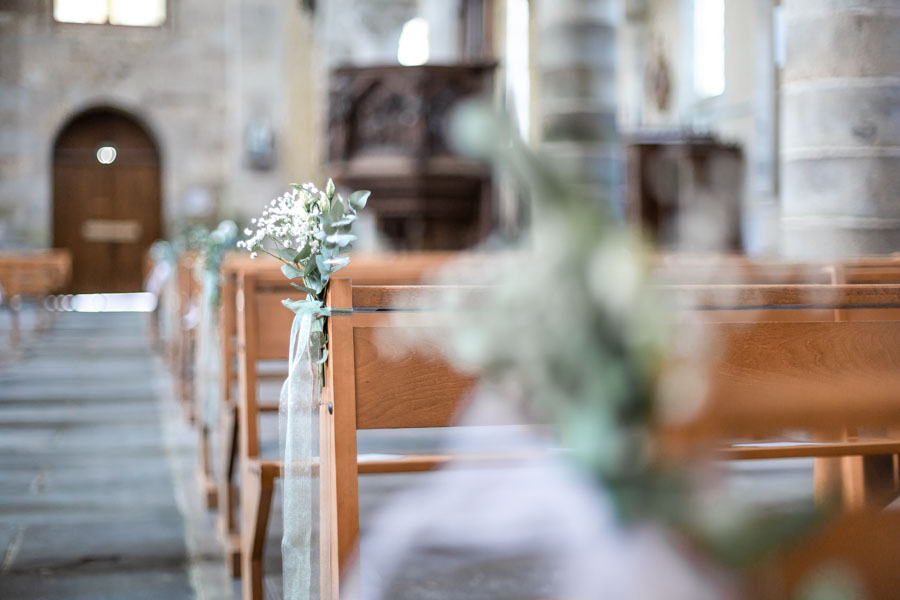 décoration florale mariage église de lanmeur