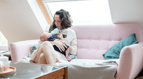 séance photo naissance a la maisonmaman et bébé lifestyle