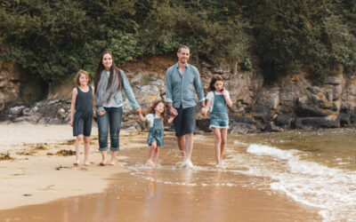 Vacances en Bretagne, une séance photo en famille à la plage