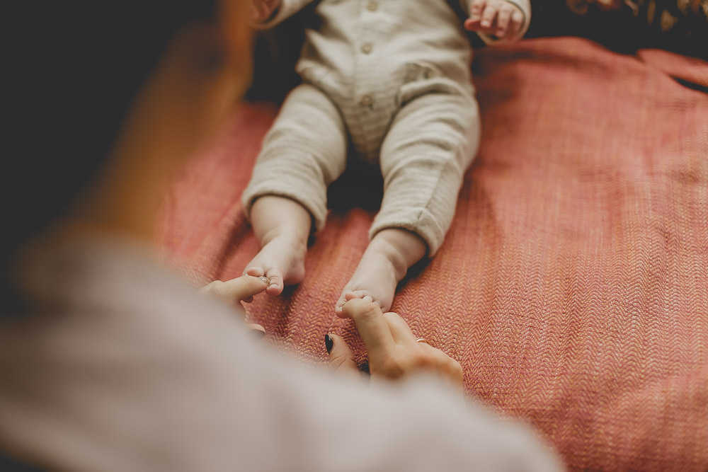 les petits pieds de bébé mignon